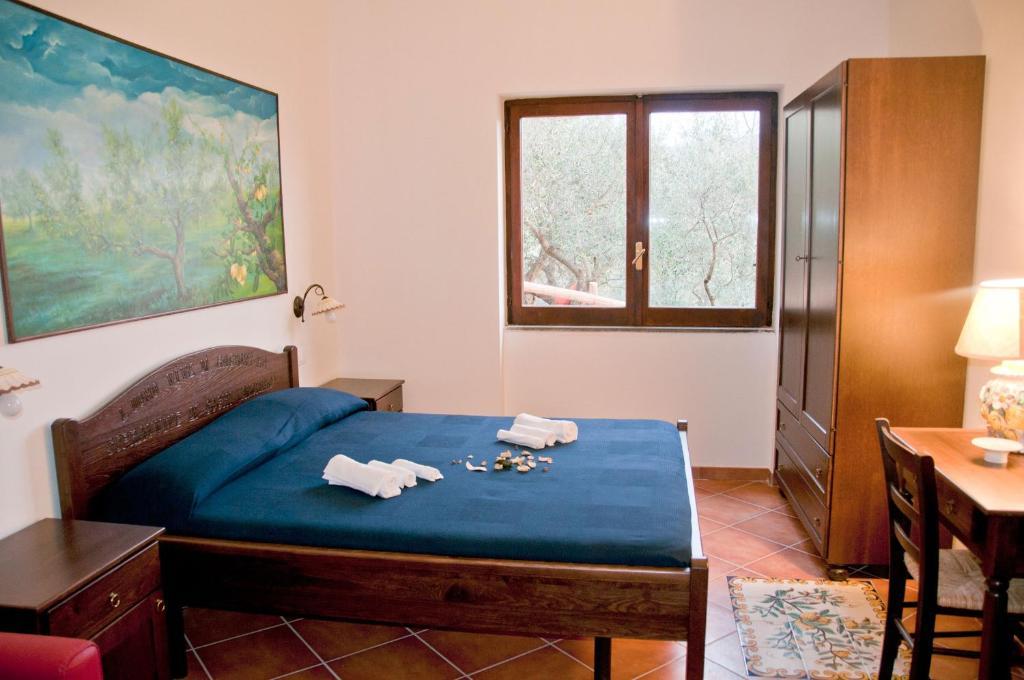 Casale Il Gheppio Guest House Laureana Cilento Room photo