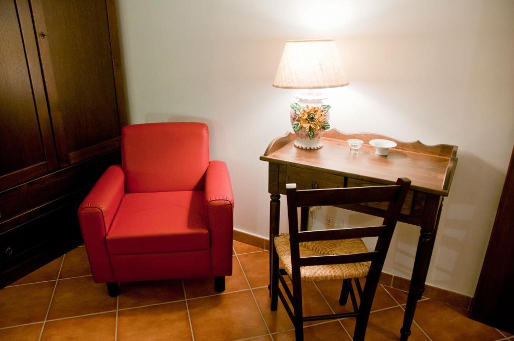 Casale Il Gheppio Guest House Laureana Cilento Room photo